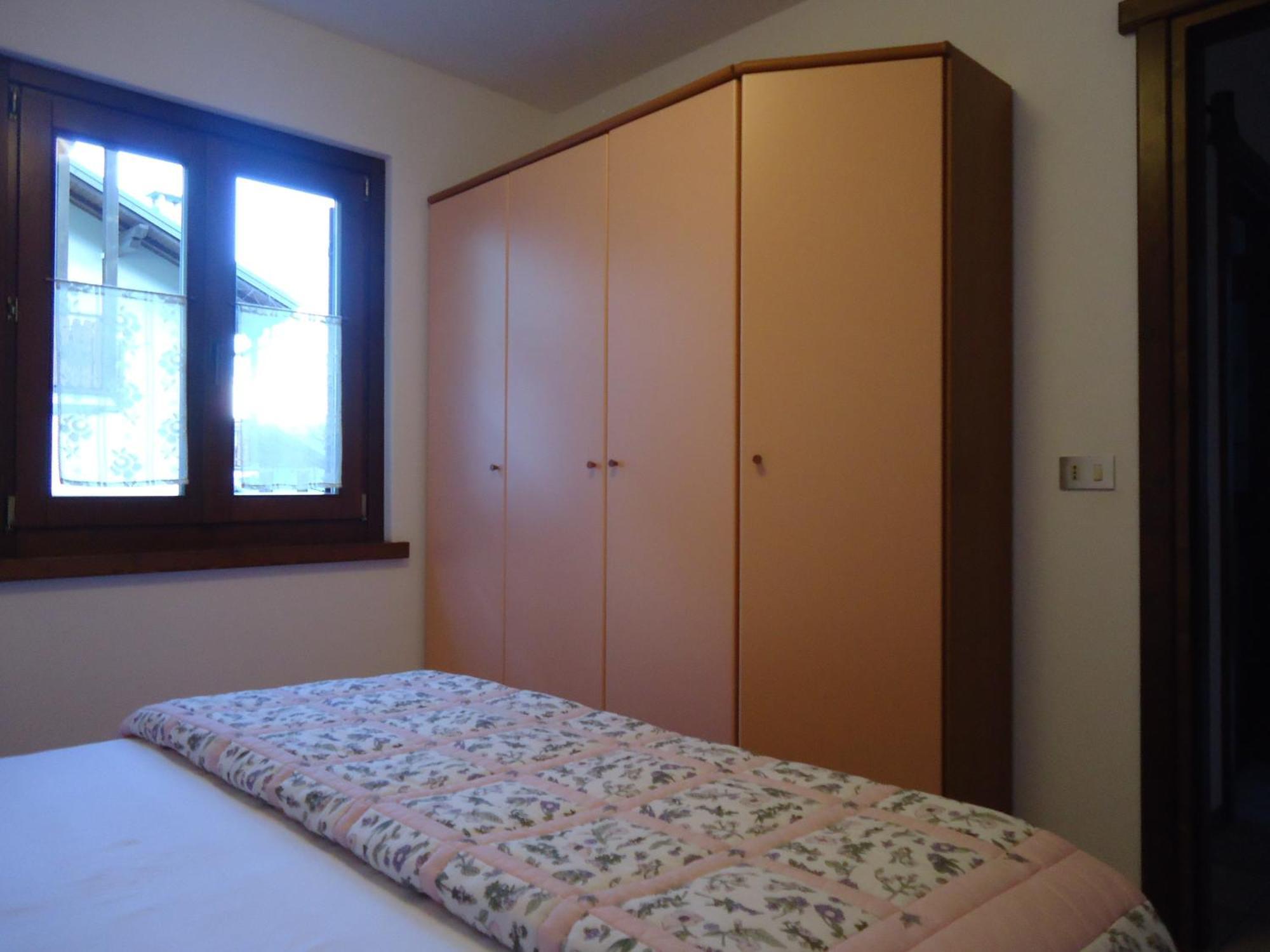 Ferienwohnung Casa Grazia Isolaccia Zimmer foto