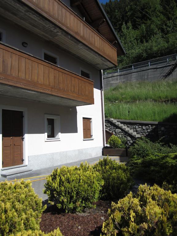 Ferienwohnung Casa Grazia Isolaccia Exterior foto